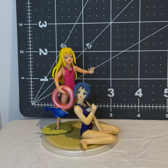 3/$20 - Anime Girl Figures Nostalgic Figures - Love Hina - Picture 4 of 4